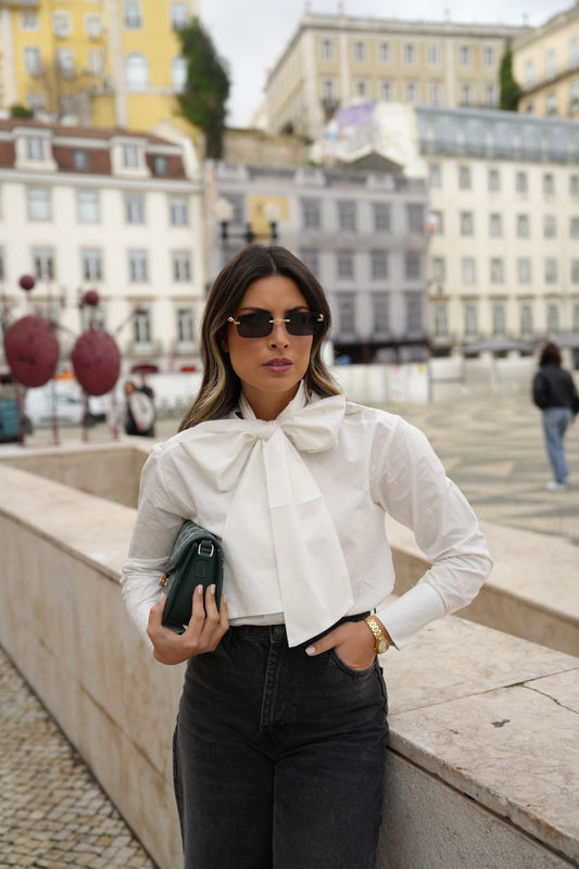 Camisa com laço removível Bow
