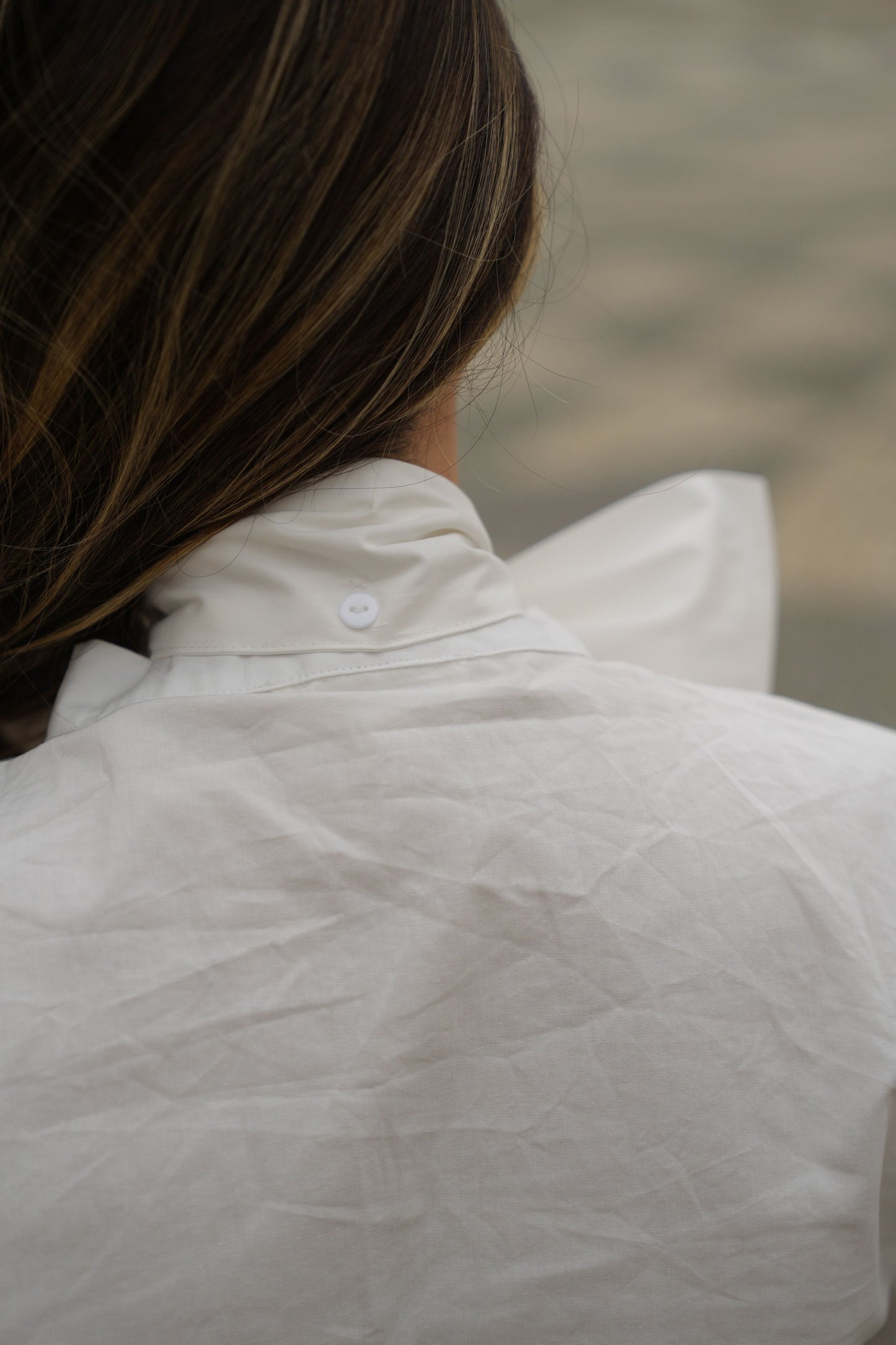 Camisa com laço removível Bow